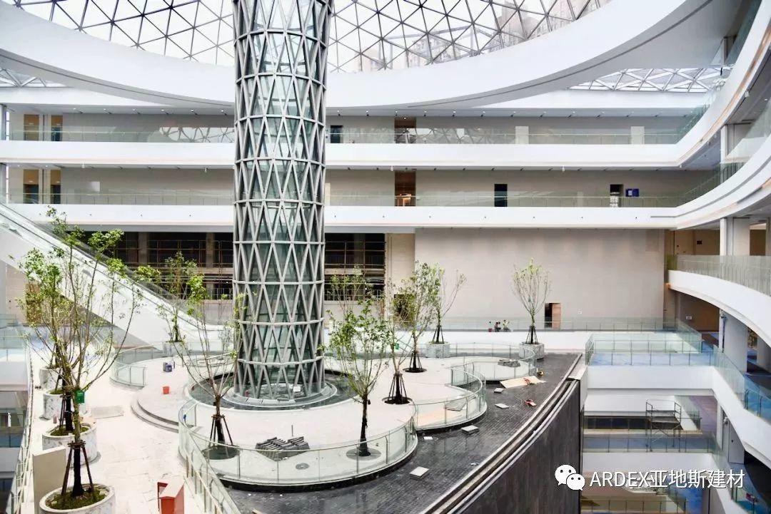 亞地斯防水“力筑”上海顏值新地標 - 10米水景幕墻 亞地斯防水“力筑”上海顏值新地標 - 10米水景幕墻