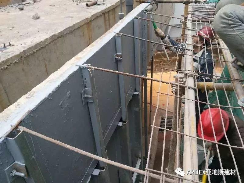 亞地斯防水“力筑”上海顏值新地標 - 10米水景幕墻 亞地斯防水“力筑”上海顏值新地標 - 10米水景幕墻