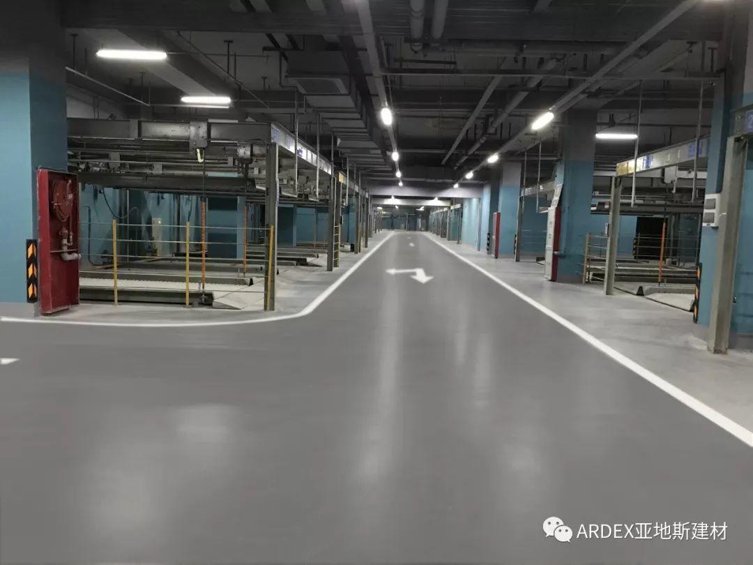 體驗升級！本色水泥基自流平系統(tǒng)重塑2萬平地下車庫，不僅僅是感官