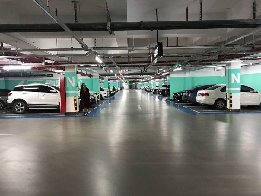 【案例分享】上海愛琴海購物中心 多功能面層自流平耐磨降噪防潮一網(wǎng)打盡 【案例分享】上海愛琴海購物中心 多功能面層自流平耐磨降噪防潮一網(wǎng)打盡